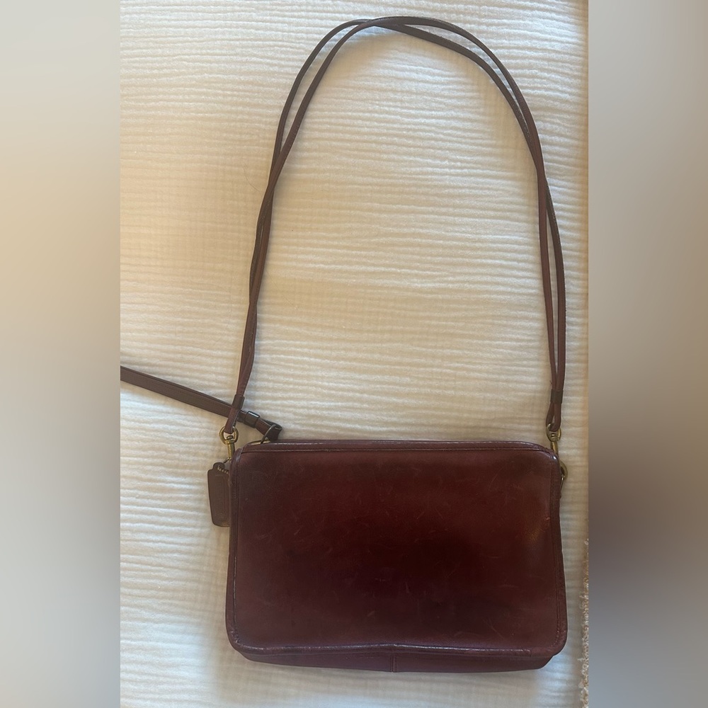 Vintage Coach NYC Rare Burgundy Zippered Clutch Basic Bag
